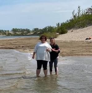 Meet your Posher, Laurie